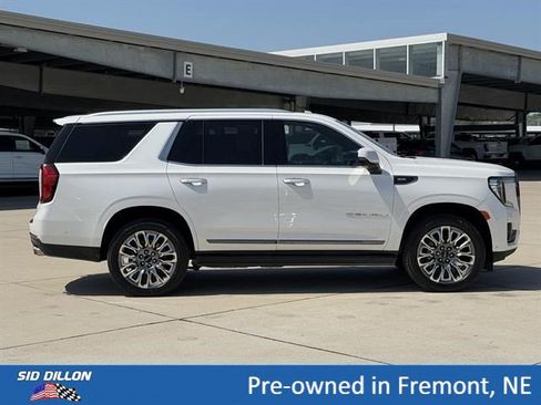 Used 2023 GMC Yukon Denali Ultimate AWD/4WD image 3