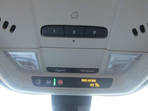 Used 2021 GMC Terrain SLT w/ LPO, Floor Liner Package image 32