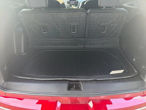 Used 2024 Chevrolet Traverse High Country w/ LPO, Floor Liner Package AWD/4WD image 25