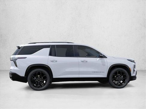 New 2026 Chevrolet Traverse RS image 6