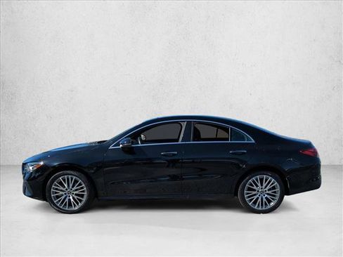 Used 2025 Mercedes-Benz CLA 250 image 9