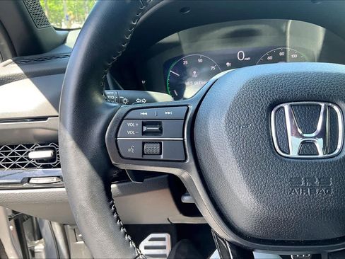 Used 2024 Honda Accord Sport image 19