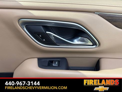 Used 2021 Chevrolet Tahoe Premier w/ Premium Package AWD/4WD image 40