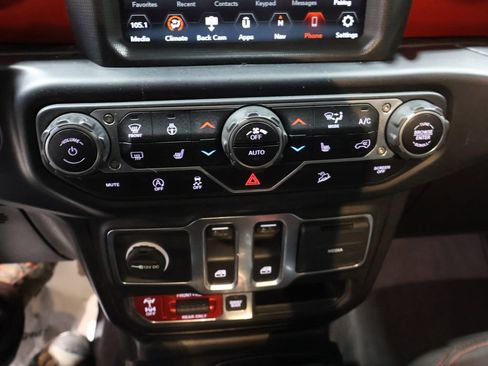 Certified 2019 Jeep Wrangler Rubicon image 23