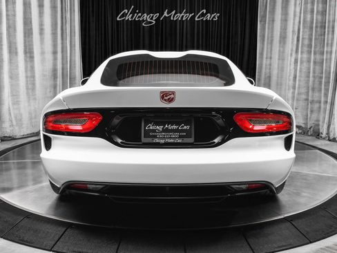 Used 2013 SRT Viper GTS w/ GTS Laguna Interior Pkg image 4