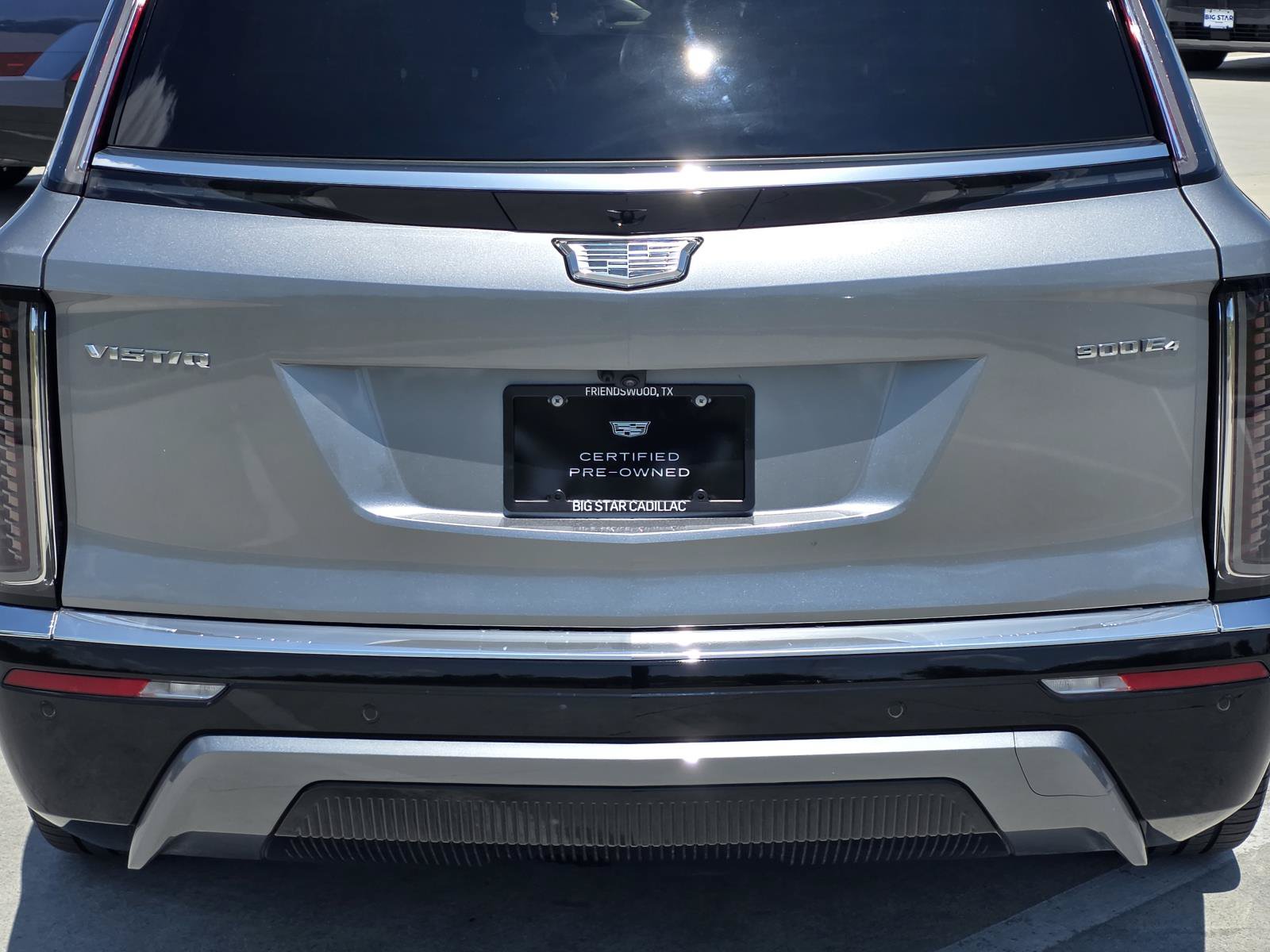 Certified 2026 Cadillac Vistiq Premium Luxury w/ LPO, Floor Liner Package AWD/4WD image 11