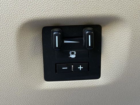 Used 2014 GMC Sierra 3500 Denali AWD/4WD image 31