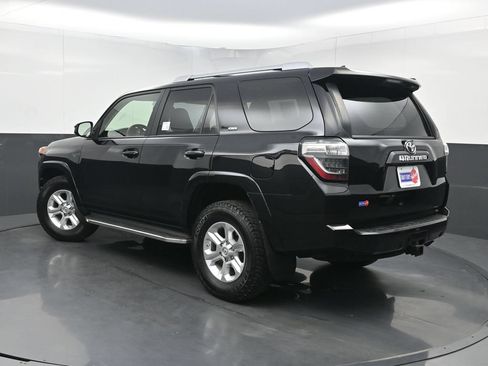 Used 2015 Toyota 4Runner SR5 RWD image 21