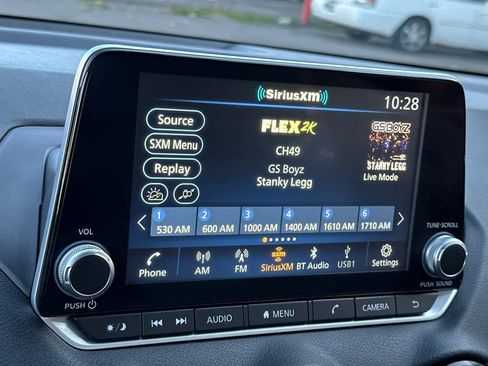 New 2025 Nissan Sentra SV image 17