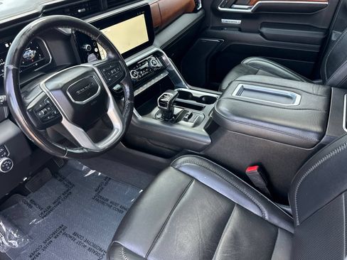 Used 2022 GMC Sierra 1500 Denali w/ Technology Package AWD/4WD image 10