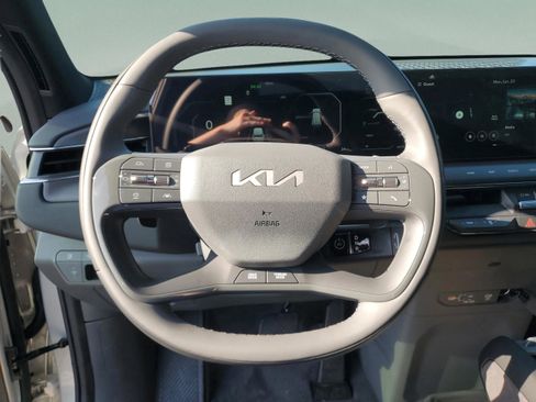 New 2026 Kia EV9 Land w/ Nightfall Edition Package image 16