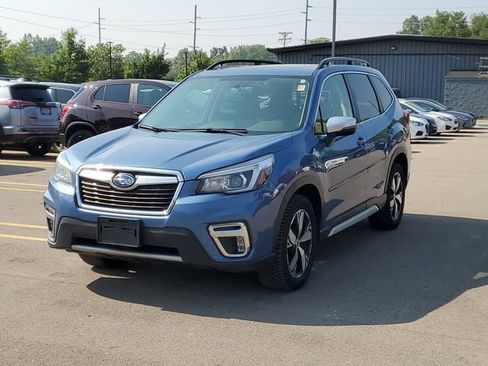 Used 2020 Subaru Forester Touring AWD/4WD image 2