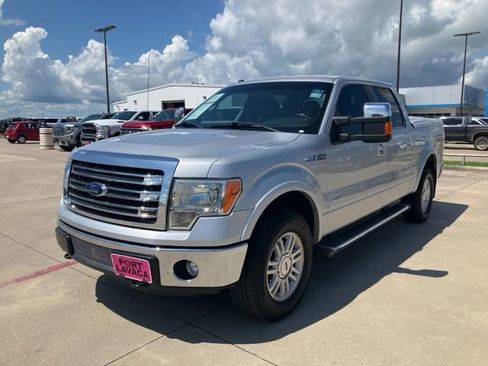 Used 2014 Ford F150 Lariat w/ Equipment Group 501A Mid AWD/4WD image 3