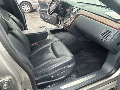 Used 2008 Cadillac DTS Limousine image 22