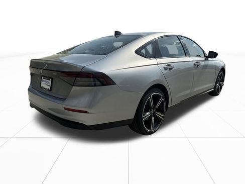 Certified 2026 Honda Accord SE image 9