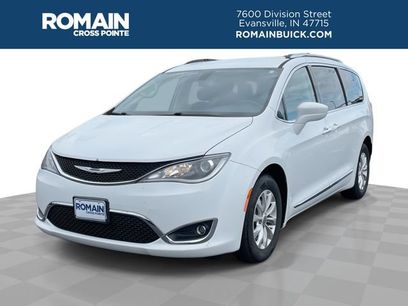 Used 2017 Chrysler Pacifica Touring-L Plus