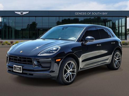 Used 2022 Porsche Macan w/ Premium Package Plus AWD/4WD image 1
