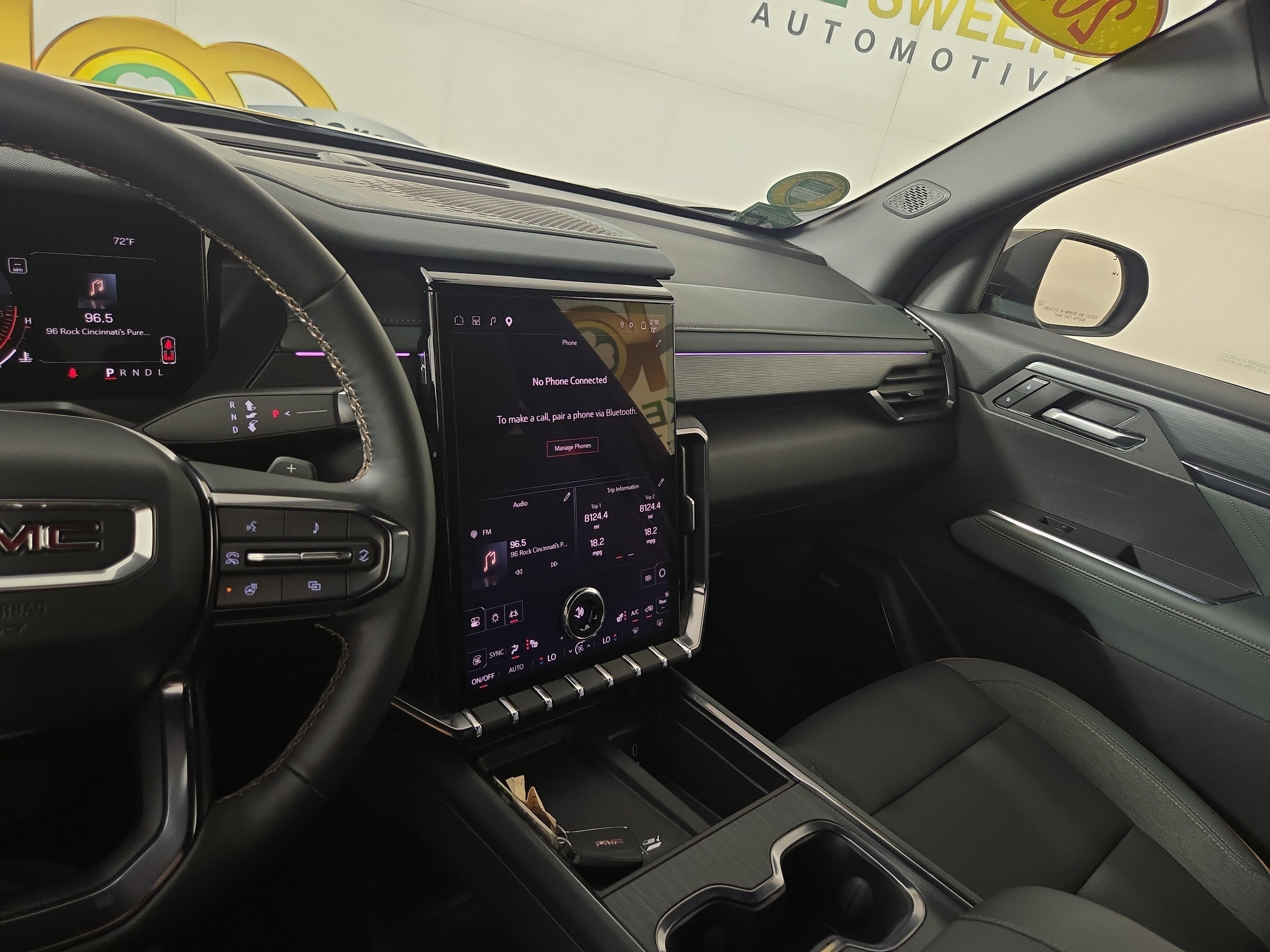 Certified 2025 GMC Acadia AT4 AWD/4WD image 25