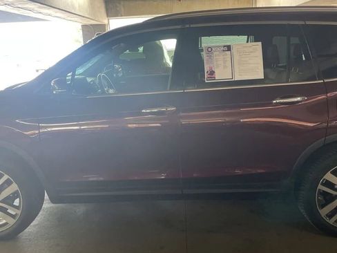 Used 2017 Honda Pilot Touring image 4