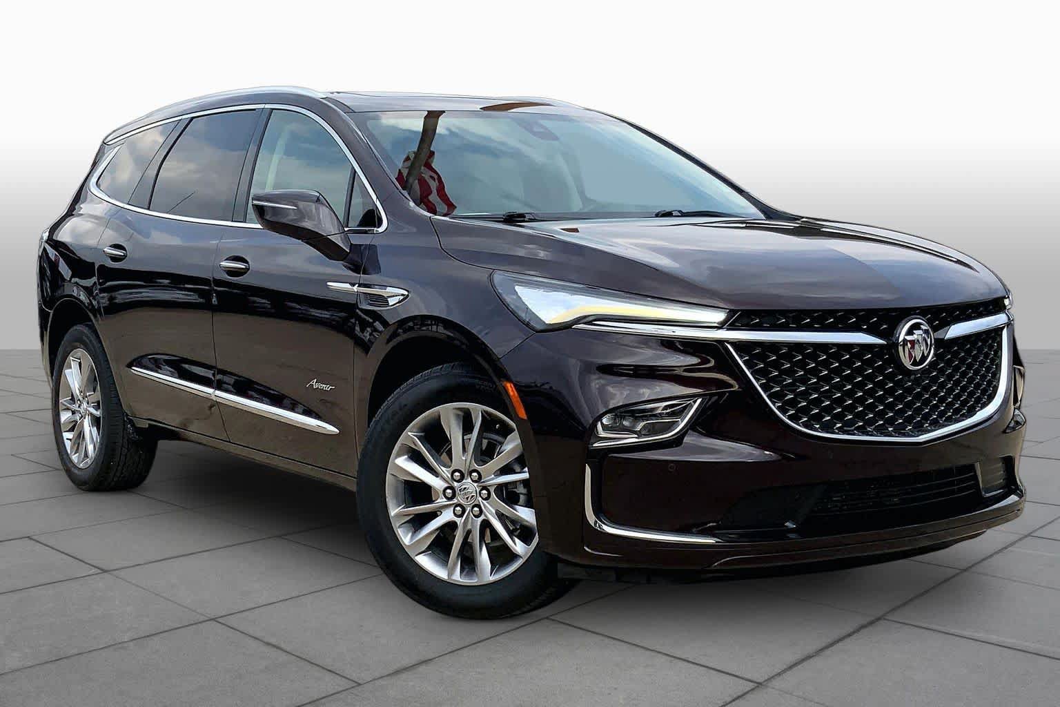 Certified 2023 Buick Enclave Avenir w/ Avenir Technology Package AWD/4WD image 2
