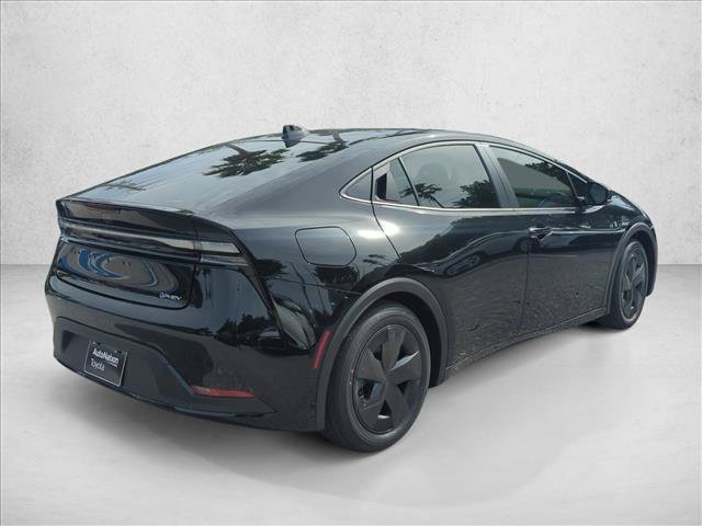 New 2027 Toyota Prius Plug-In Hybrid FWD image 5