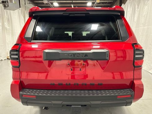 Used 2025 Toyota 4Runner SR5 image 6