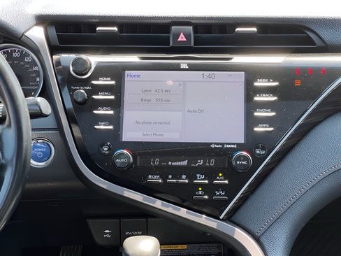 Used 2018 Toyota Camry XLE w/ Audio Package FWD image 17
