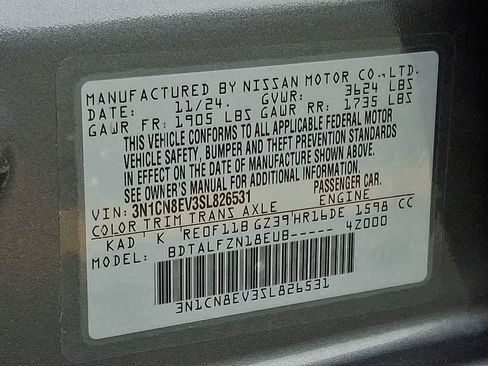 Used 2025 Nissan Versa SV FWD image 26