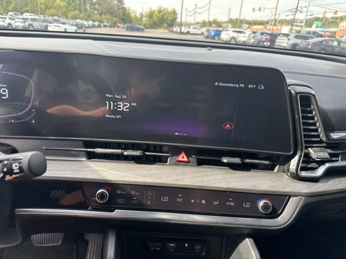 Used 2024 Kia Sportage X-Line w/ X-Line Premium Package image 23