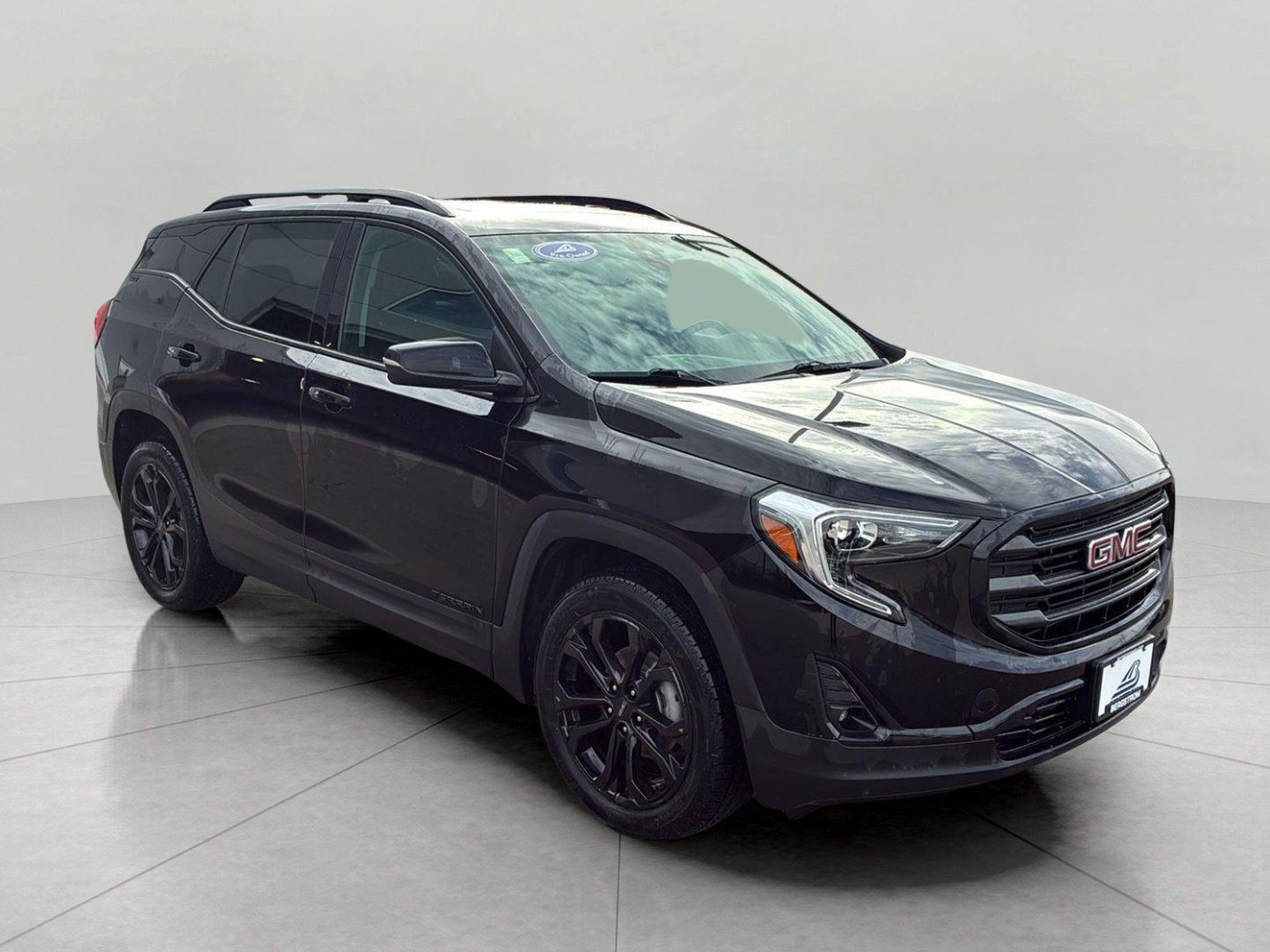 Used 2021 GMC Terrain SLT w/ Infotainment Package II AWD/4WD image 1