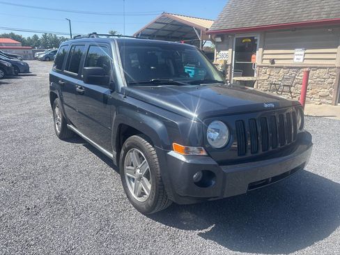 Used 2008 Jeep Patriot Sport FWD image 3