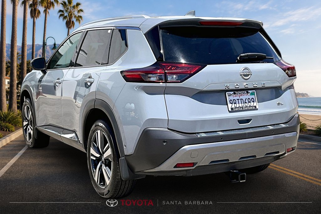 Used 2022 Nissan Rogue SL w/ SL Premium Package FWD image 4