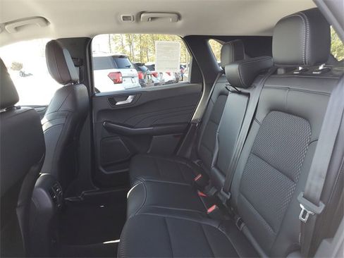 New 2026 Ford Escape SE w/ Class II Trailer Tow Package image 28