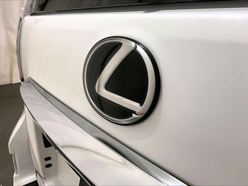 Used 2020 Lexus GX 460 Premium w/ Premium Package AWD/4WD image 32