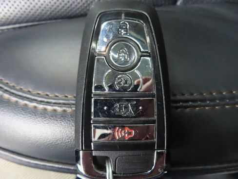 Used 2025 Lincoln Aviator Reserve w/ Equipment Group 201A image 69