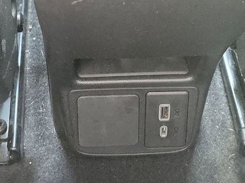 Used 2020 Buick Encore GX Select w/ Experience Buick Package image 28