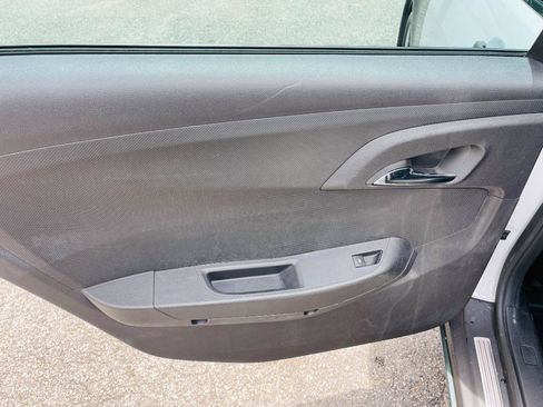 Used 2014 Chevrolet Caprice RWD image 25