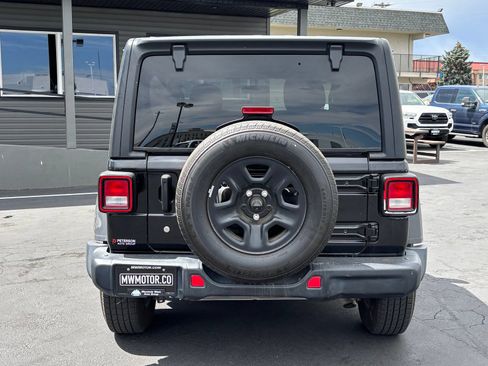 Used 2022 Jeep Wrangler Sport AWD/4WD image 4