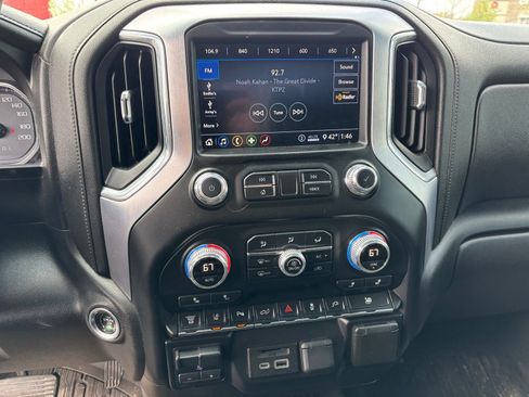 Used 2020 GMC Sierra 3500 SLT w/ Driver Alert Package I image 9