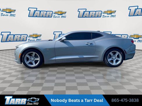 Used 2023 Chevrolet Camaro LT RWD image 5