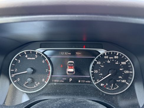 Used 2023 Nissan Rogue S image 14