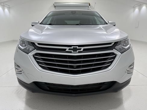 Used 2020 Chevrolet Equinox Premier image 2