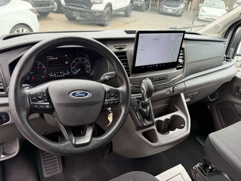 Used 2022 Ford Transit 350 XLT RWD image 16