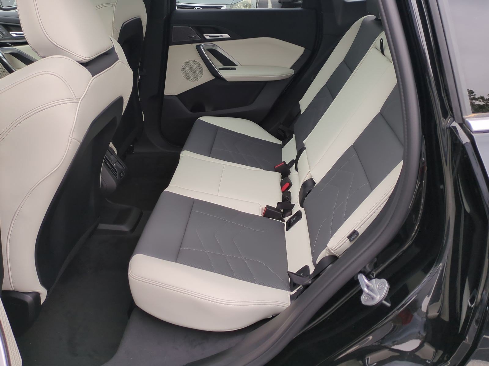 Used 2026 BMW X1 xDrive28i w/ Convenience Package AWD/4WD image 30