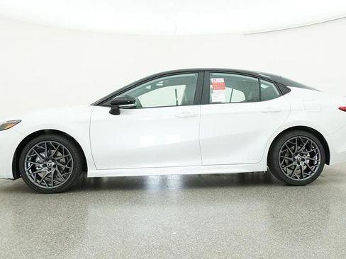 Used 2025 Toyota Camry XSE image 26