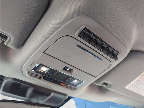 Used 2024 Ford F250 Lariat w/ Black Appearance Package image 14