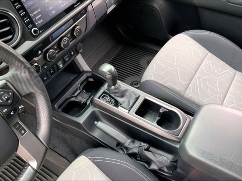Used 2023 Toyota Tacoma TRD Sport w/ Advanced Technology Package AWD/4WD image 16