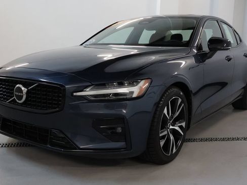 Used 2023 Volvo S60 B5 Core AWD/4WD image 3