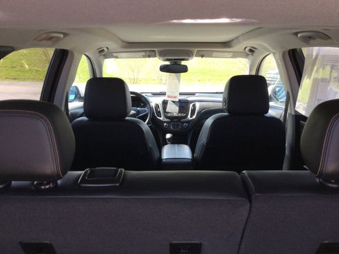 Used 2022 Chevrolet Equinox Premier FWD image 11