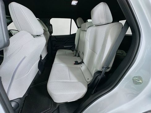 Certified 2025 Toyota 4Runner SR5 AWD/4WD image 23
